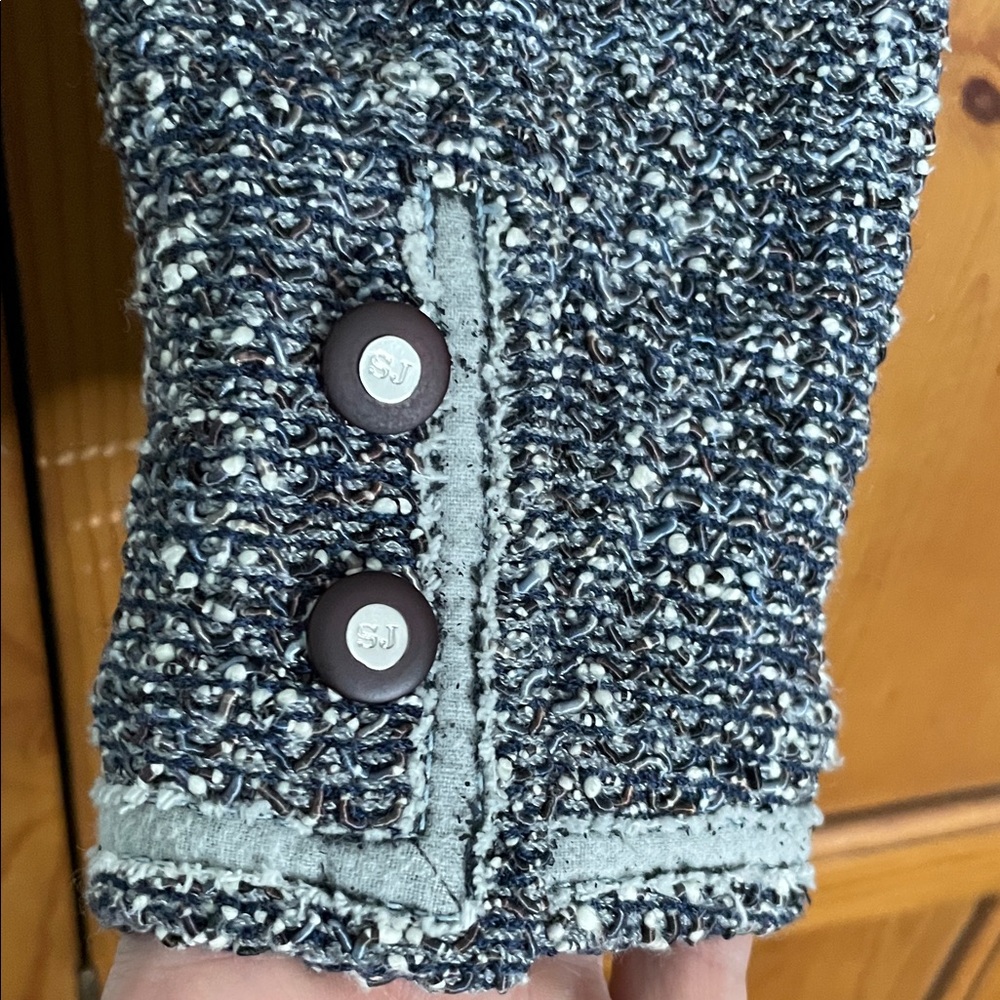 St. John Collection Navy and White Tweed Blazer - Picture 8 of 14